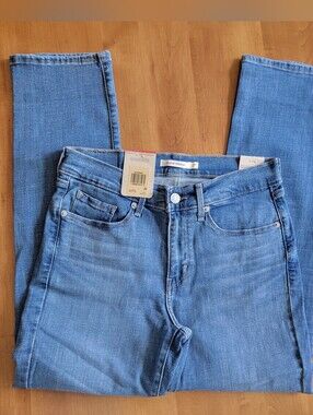 LEVIS Classic Straight Jeans 27 SHORT 4 NEW NWT